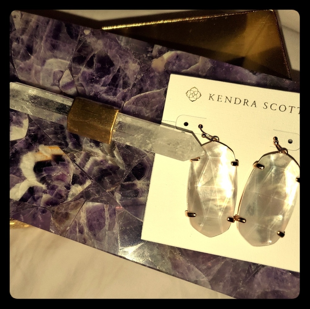 Kendra Scott Esme Earrings NWT